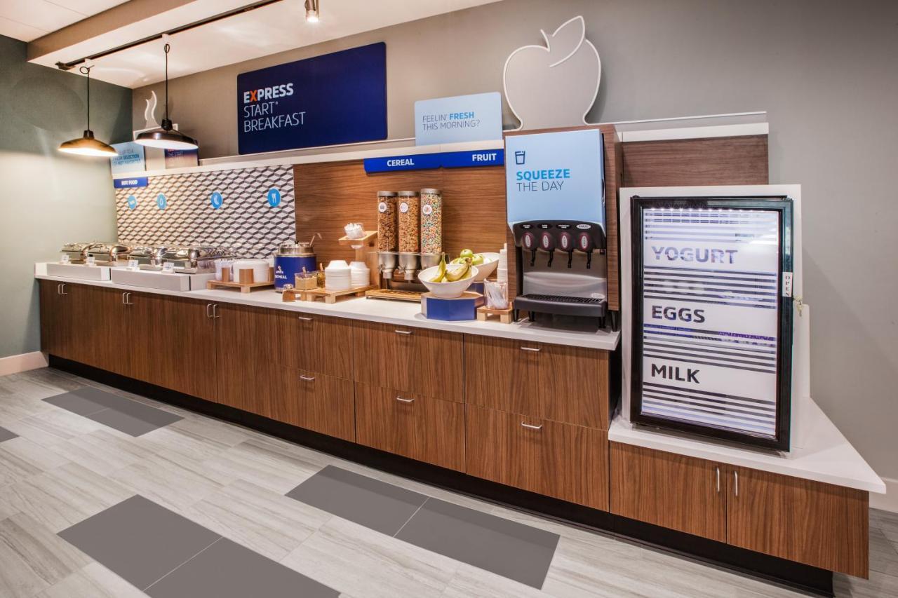 Holiday Inn Express & Suites - Asheboro By Ihg Eksteriør billede