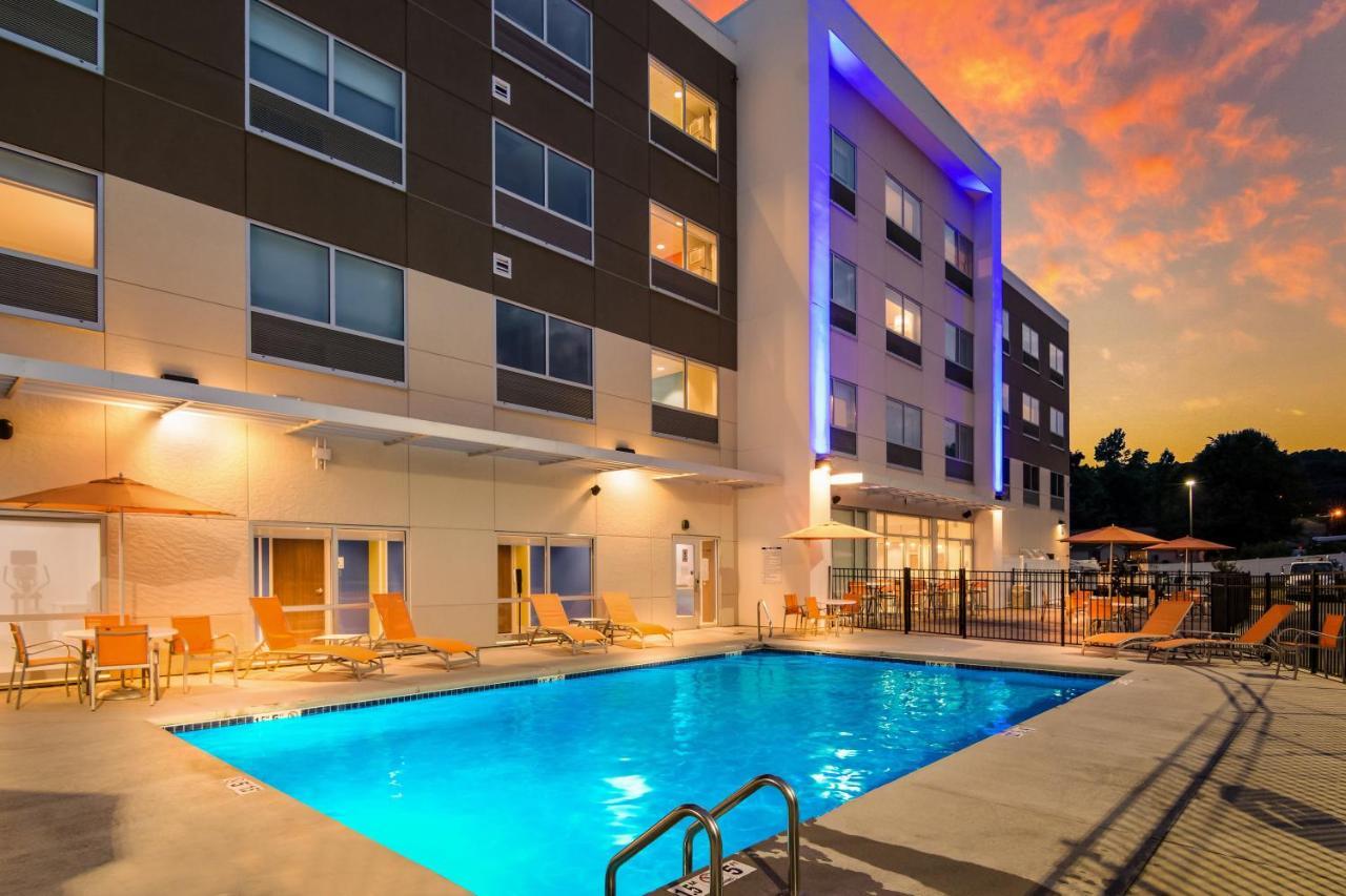 Holiday Inn Express & Suites - Asheboro By Ihg Eksteriør billede