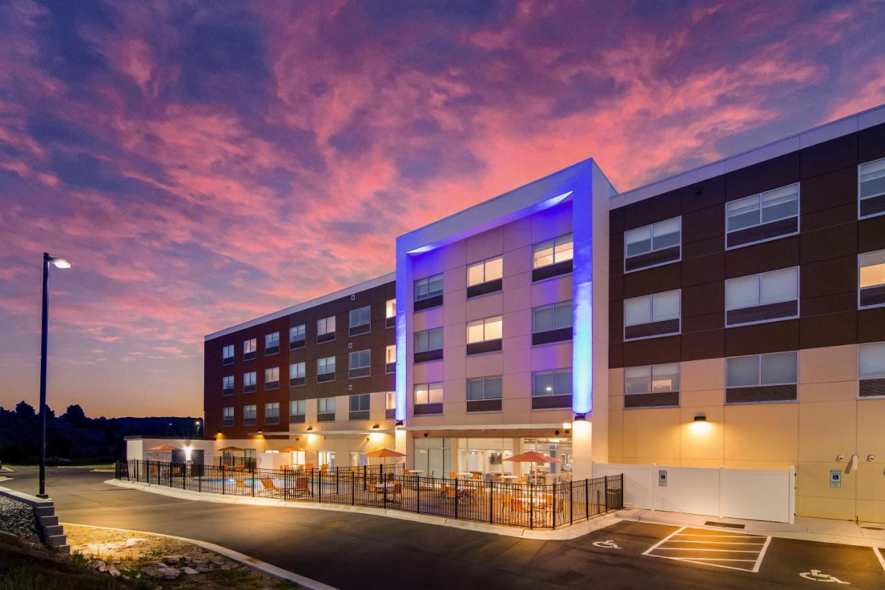 Holiday Inn Express & Suites - Asheboro By Ihg Eksteriør billede